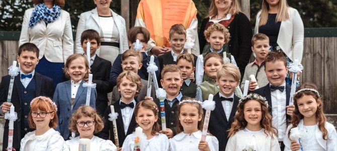 Wie ein Fenster zum Himmel – Erstkommunion 2019
