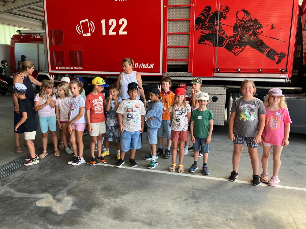 Besuch bei der Feuerwehr Ried